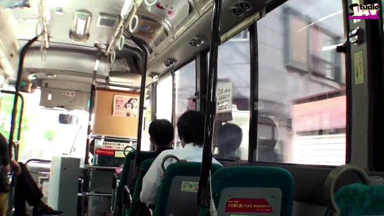 Studio JAV Launcher: Zatłoczony autobus ciepła - zamężna kobieta zauważa, a napięcie buduje się...