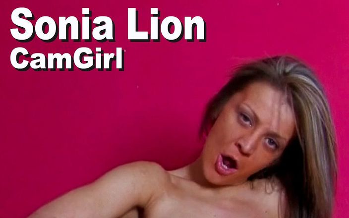 Edge Interactive Publishing: Sonia lion rosa masturbation höhepunkt