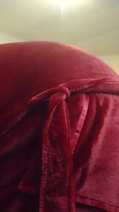 Legendary Booty Overdose: SSBBW Stripteasing &amp; Ass Clapping