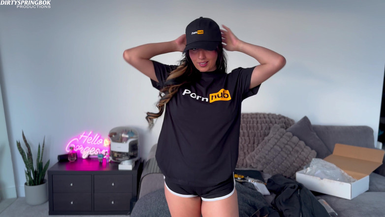 Aaliyah Yasin: Aaliyah Yasin's try-on haul (nsfw-versie)