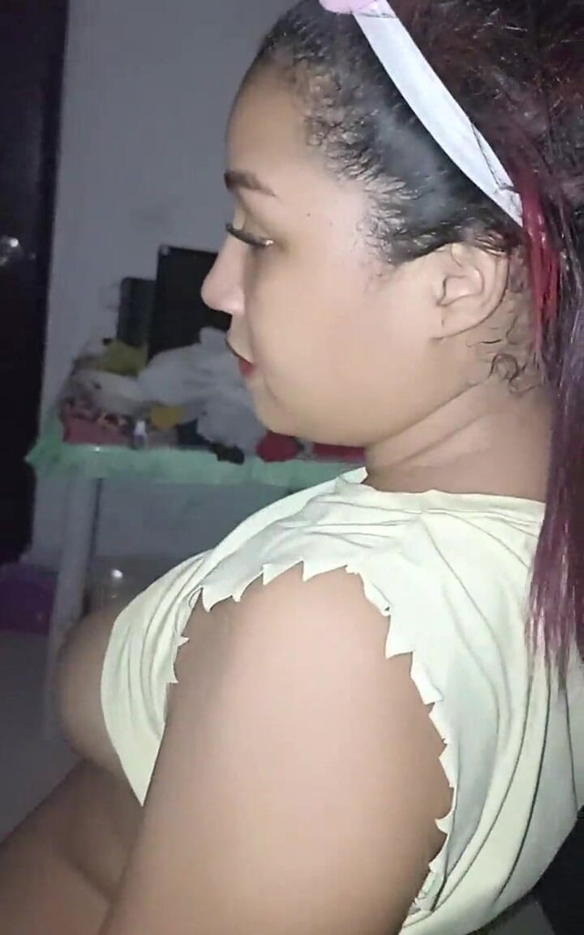 Young Brunette Says That for the First Time I Make Her Feel Like a Woman Since Her Husband Does Not Comply with Her in Bed She I (Keilimar)