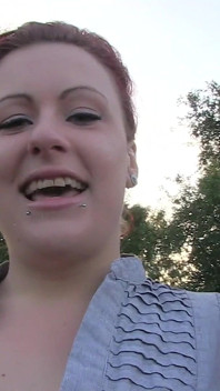 Dirty Dogging děvka Isabella Dean je pokryta mrdkou ze zvrácený doggers
