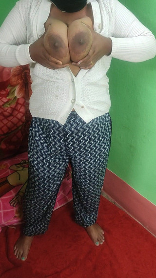 Indianbhabi2: Indická sexy manželka ukazuje své nahé tělo