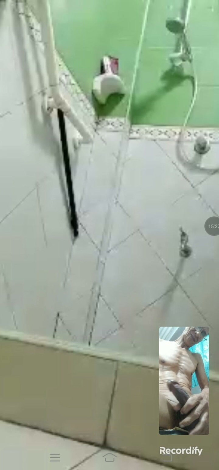 amadorrivera: Cuộc gọi video cho vợ tôi ldr từ Dubai