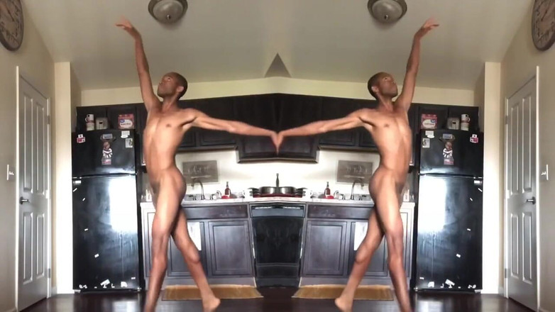 Karma Rainbow Smith D: 停止真正的传播。不是新冠病毒，张开你的眼睛，然后是性爱。