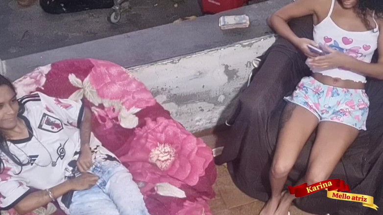 Karinamello: An Old Man Manages to Have Sex with His Two...