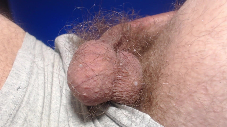 Hunky time: Kontol berbulu lurus, mani muncrat, kaki di air mani