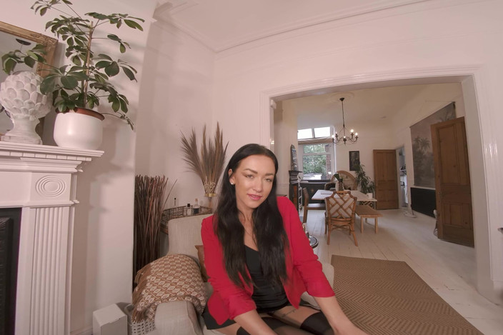 Deviants VR: Zuzu Sweet - Close &amp; Personal