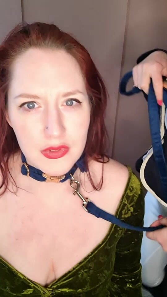 Lily kink: Prenses yeni evcil kölemize boşalıyor