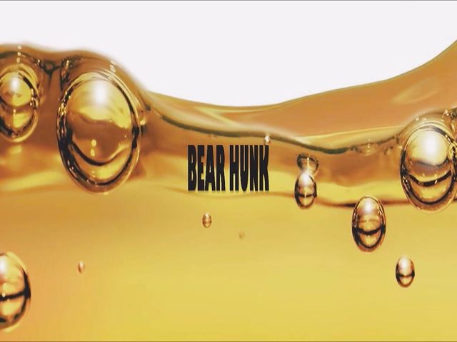 Bear Hunk Oil Play (Dom rod)