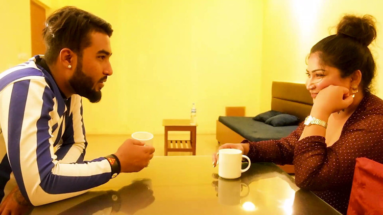 Xtramood: Pareja india ama pajarito follándose en hotel