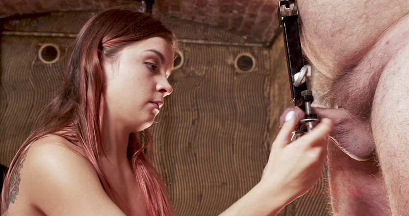 Cruel Furies Femdom: Мягко наказываю хуй