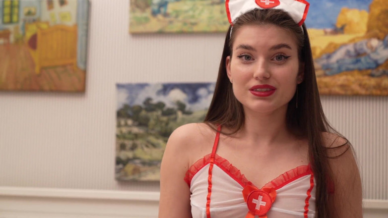 Stefany Kyler: Şehvetli ve seksi hemşireden ateşli sakso