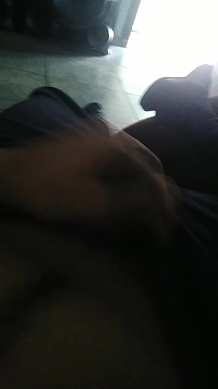 AlexAlejandro13: Vieni sul divano ti divertirai
