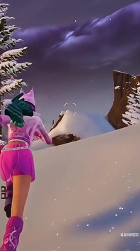 Зведений брат трахає мене, поки я граю у Fortnite