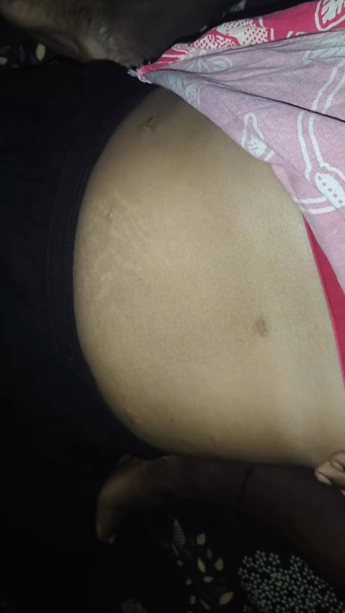 Parihema: Ik Neuk Het Dikke Poesje Van Mijn Stiefmoeder Na De...