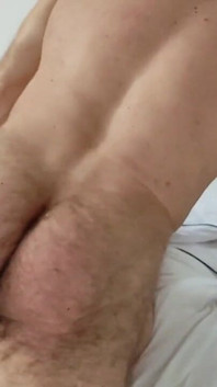 Mijn vriend overtuigt mijn man om me te fokken terwijl hij toekijkt