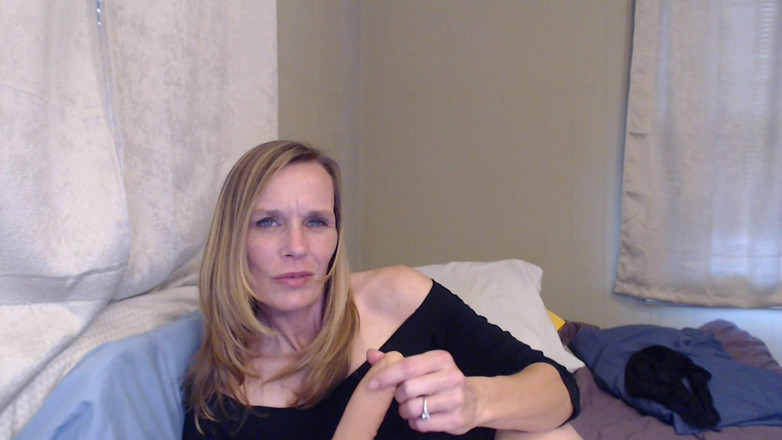 KimitheMilfMommy: Anal dildo fuck