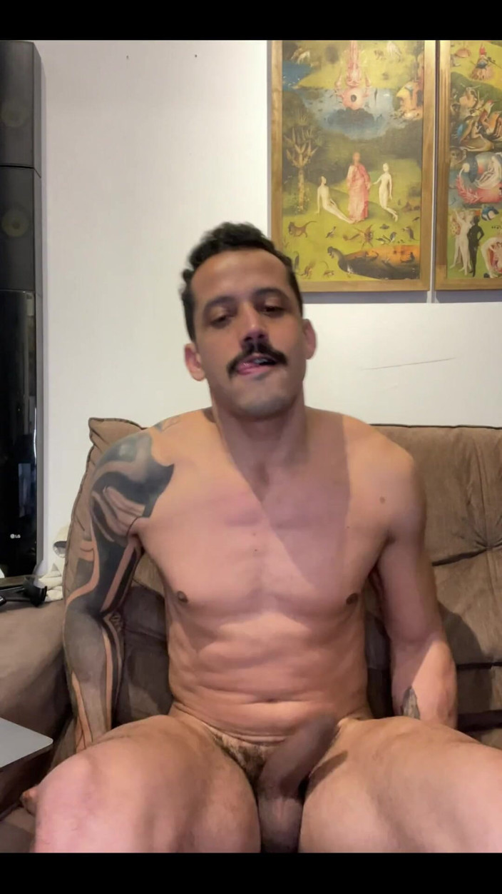 Pedro Surf: Masturbation
