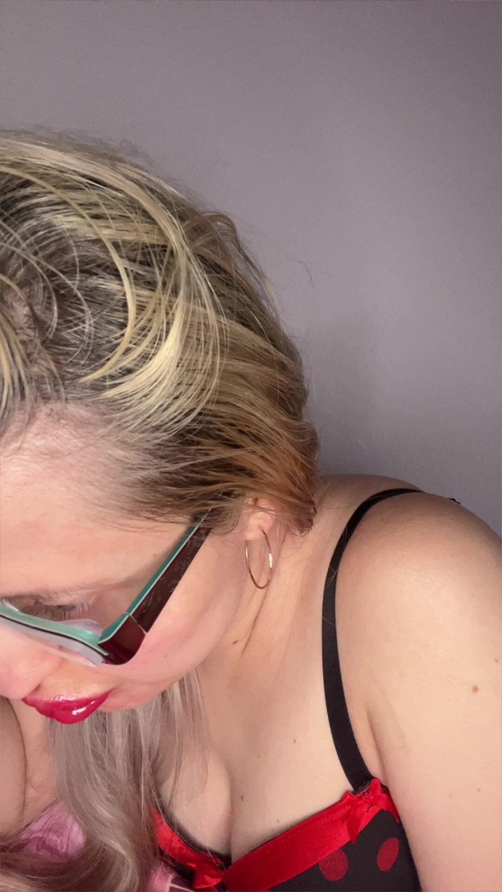 FinDom Goaldigger: Bimbo chica o chico transformación