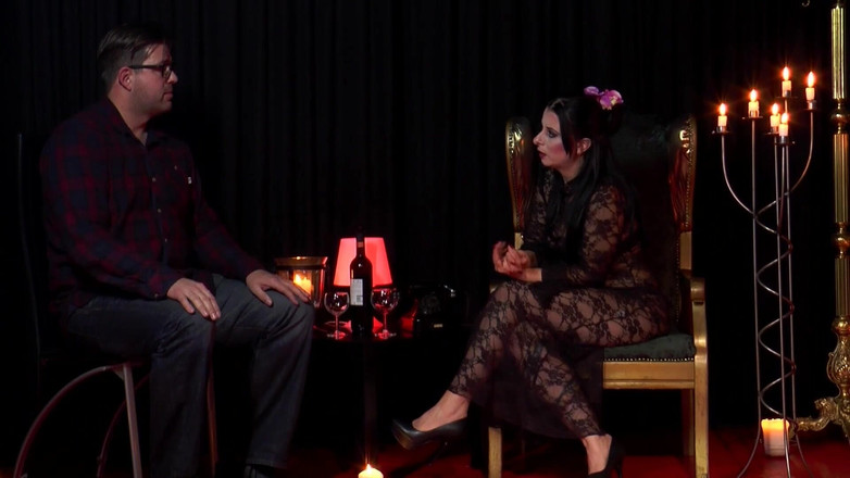 Limitless and Special: Latex-goth-mädchen fickt ihren sexsklaven und er kommt auf gesicht