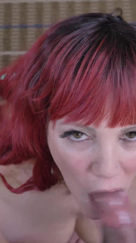 Big Tits Canadian BBW Roxee Robinson BBC Blowjob POV