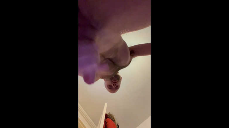 Buggiesmugglr: Sborra Lascia Che Ti Intrattenere