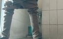 Tamil 10 inches BBC: Tuvalette büyük zenci yarağıma mastürbasyon yapıyorum