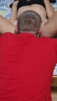 18-jarige likt tienerkutje echt orgasme