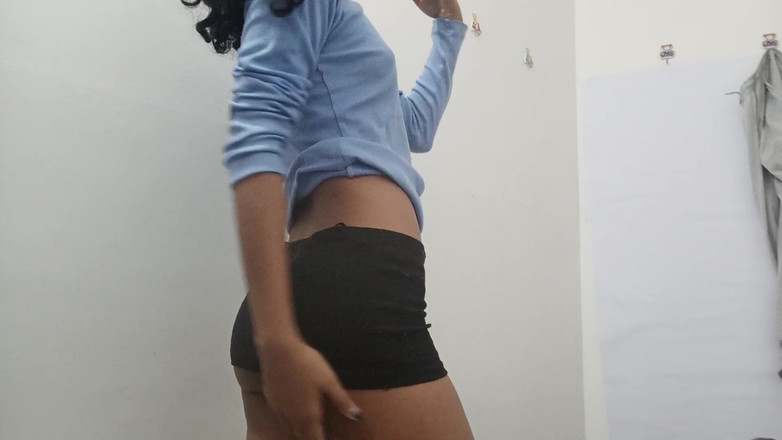 desigirl93: Lolafuccbunny má nejrozkožnější Innie Pussy