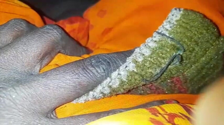 Kajal ki chut: lanbe samay ke baad premika ki chudaee