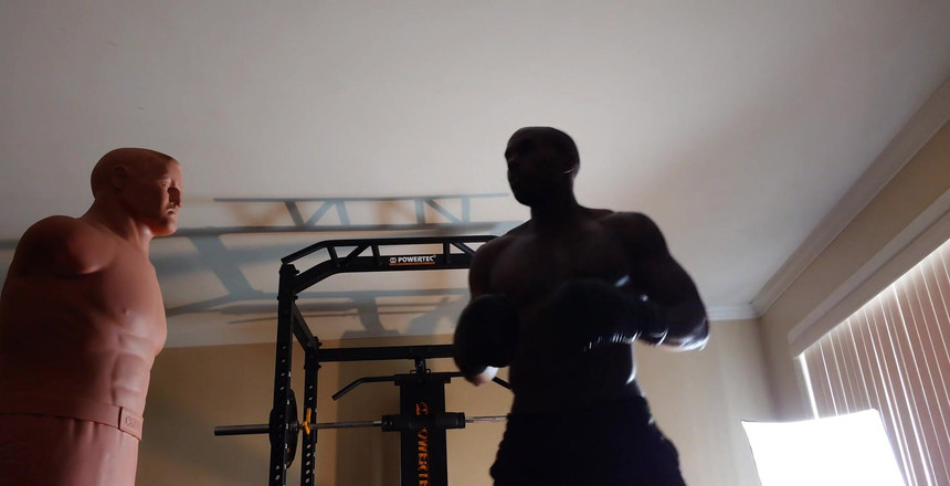 Hallelujah Johnson: Boxing Workout hôm nay gợi ý hữu ích các tư thế bị...
