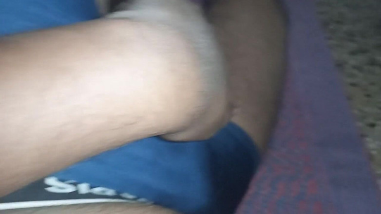 Sweet Indian cock: Mia khan im badezimmer zu hause gefickt