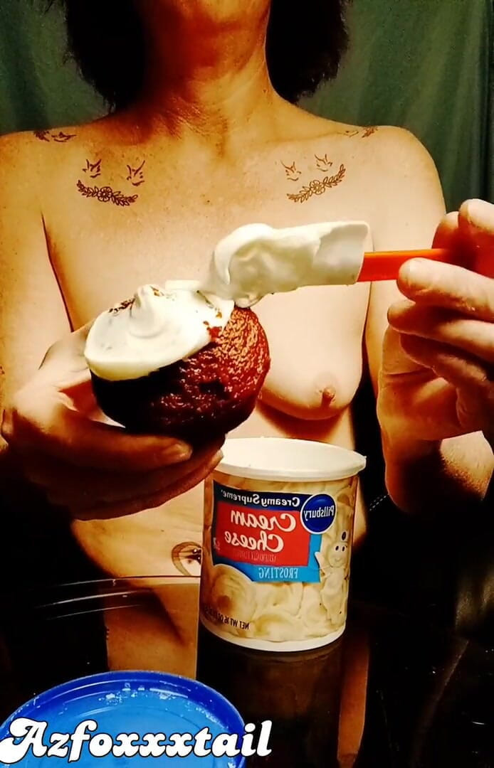 AzFoxxxTailPhelicia: Yemek oyunu-cupcake-full