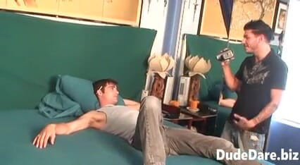 DudeDare: Des jumelles au hasard font l'amour gay torride et occasionnel