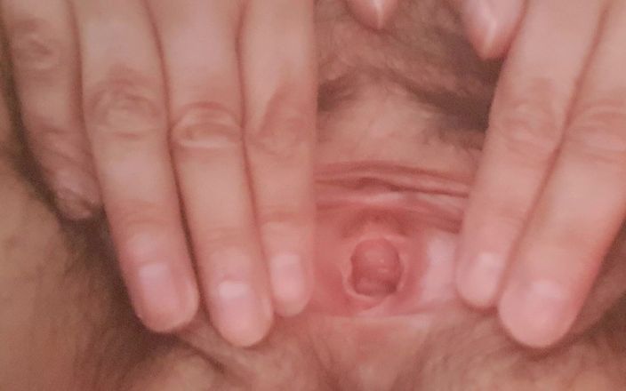 Mommy big hairy pussy: Mama vitregă își deschide vaginul P