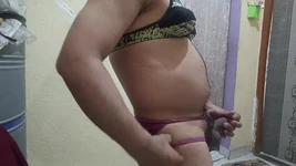 Femme mariée apné principale, Ki Bra Ke Sath Masti Kar Raha Hun