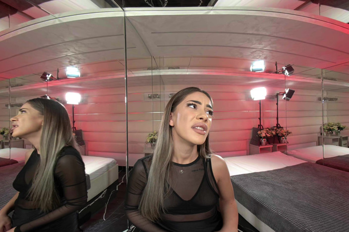 ImmerSex: Ariana, Maddie Perez - Mirrored Straps
