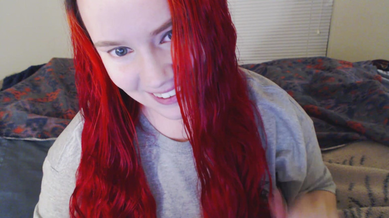 Scarlet Vixen: Brushing My Long Red Hair