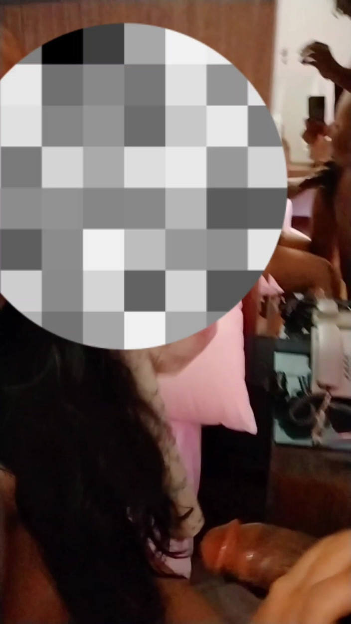 MalaysiaRare: Růžová malajská dívka s kapucí