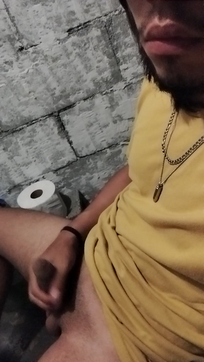 AlexAlejandro13: Tham gia phòng tắm