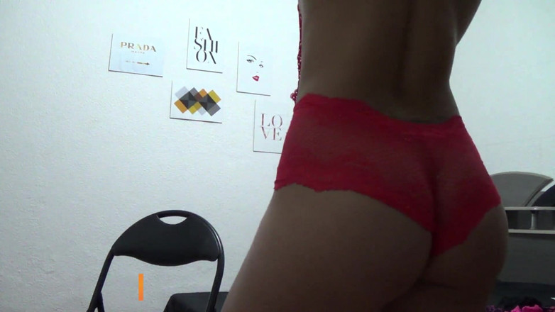 Carlos-Simoes: Dana pertamaku di depan kamera