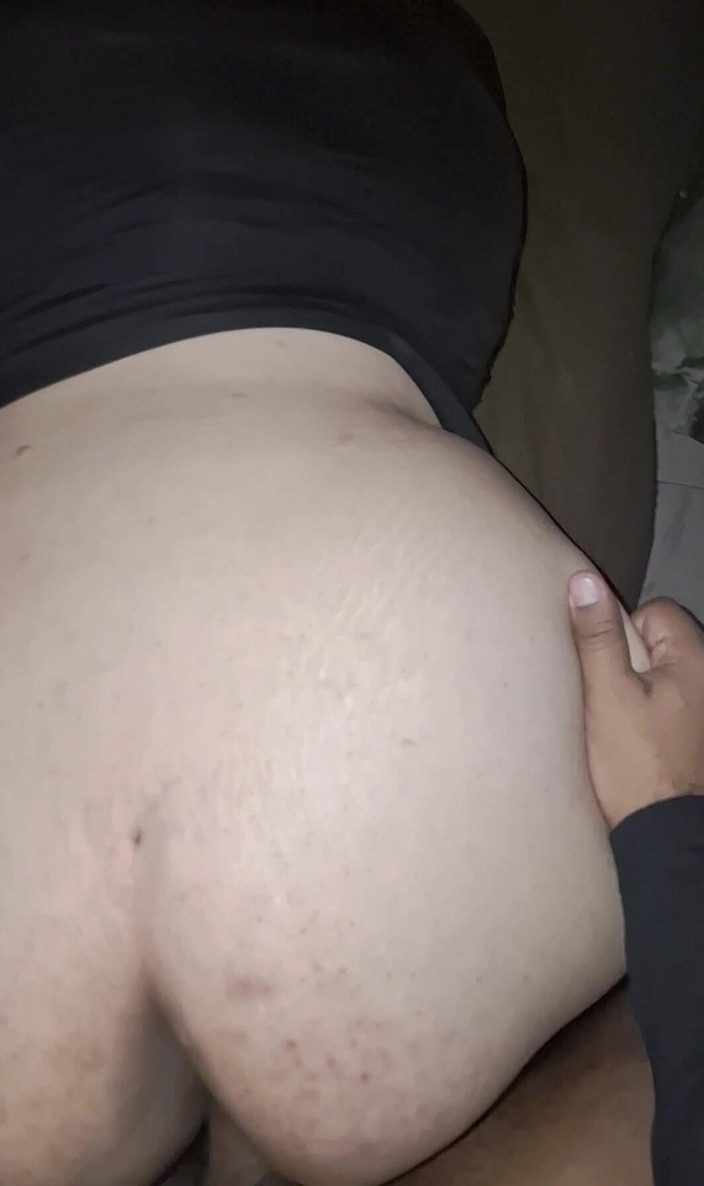 Vecinaculona: O după-amiază cu vecina mea