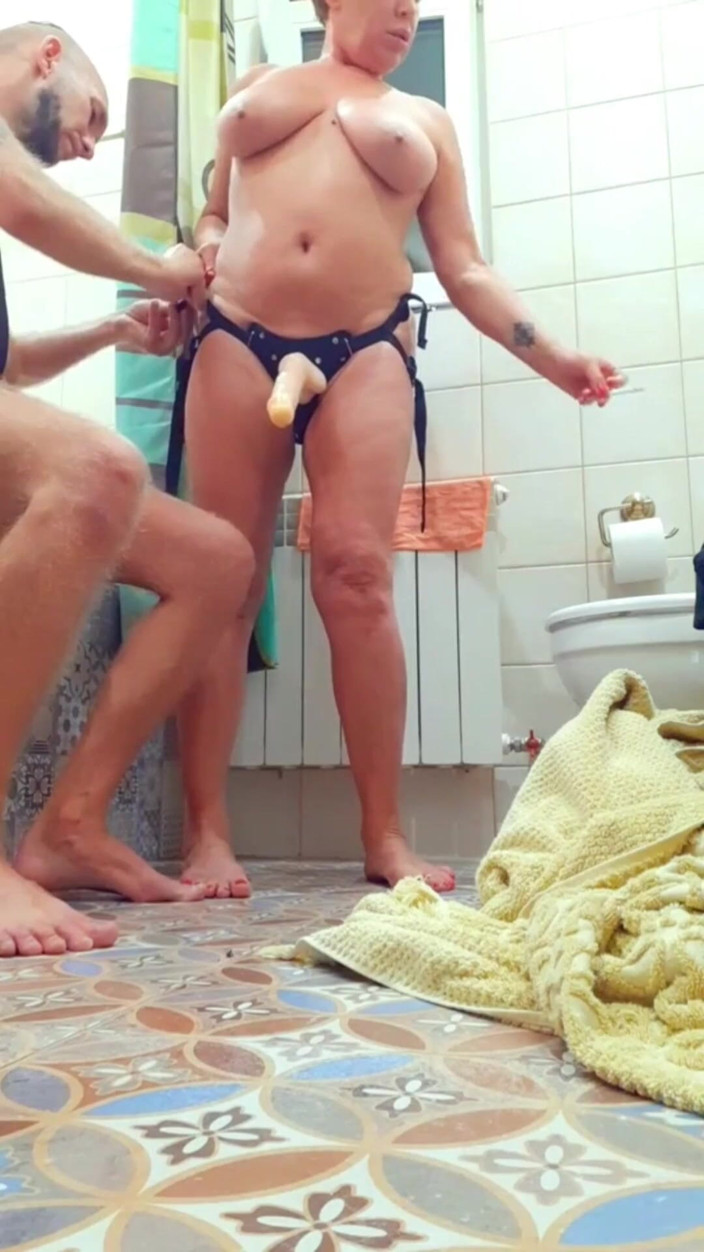 Crazyfamily 1970: Мачеха трахает меня каждый день