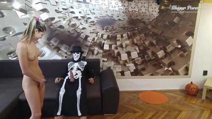 Mugur's World: Serial MugurPorn - episode 4: halloween yang dibintangi gina gerson