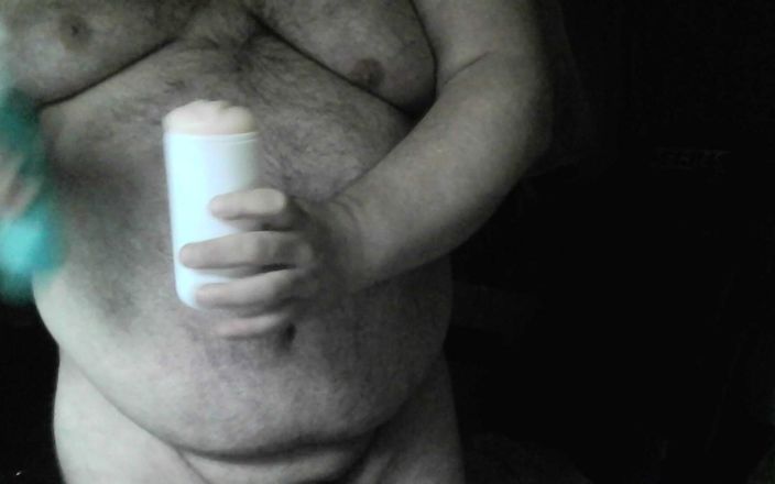 Jerking Perv: Fotto una figa finta e masturbo forte il mio cazzo...