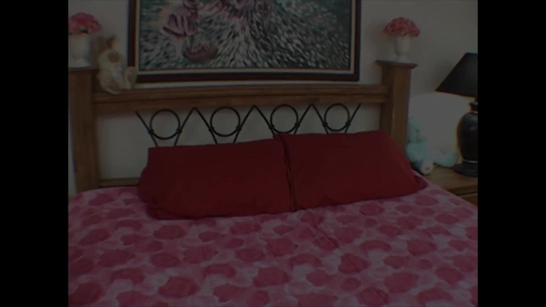 Best Amateur Sex: Britney Jay uwielbia masować łechtaczkę i dildo pieprzyć mokrej cipki