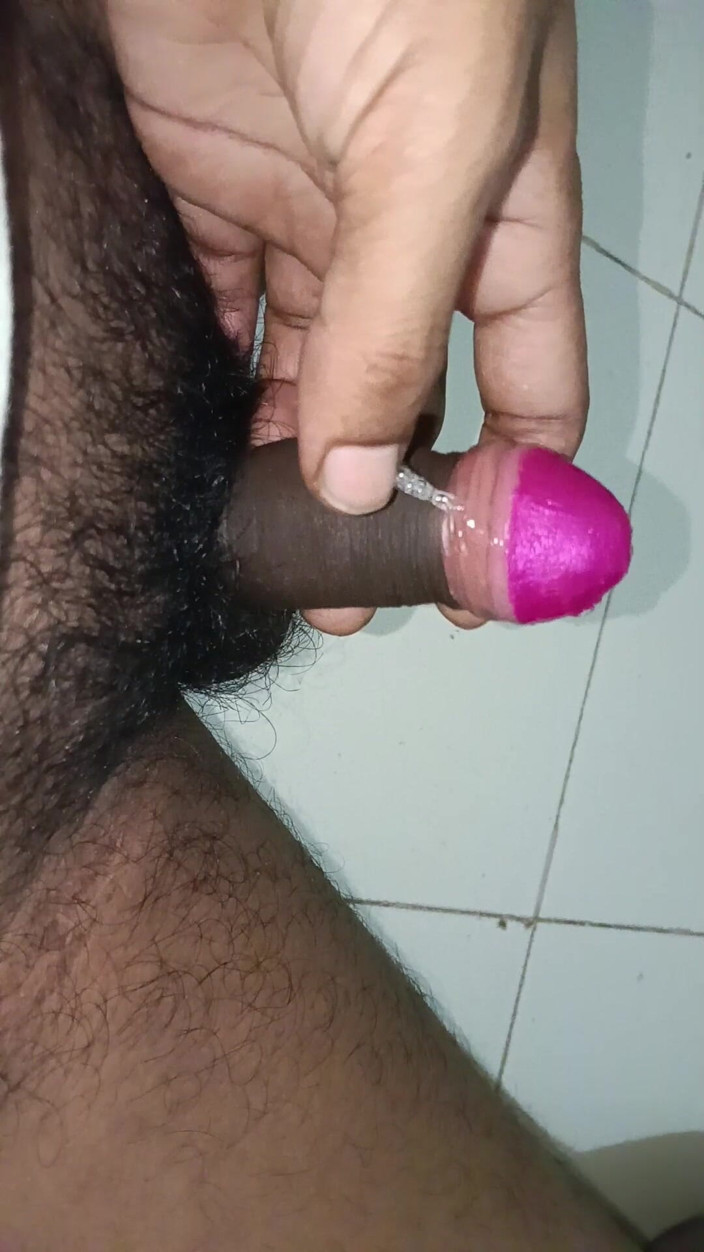Sexboymanisha941: テルグ語のホットなゲイの夜の時間、マスターベーションを楽しむ