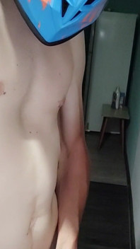 577277962