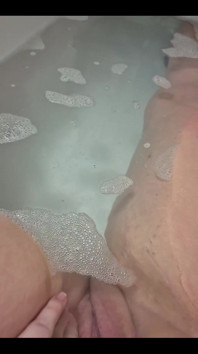 Little Bath Time Play
